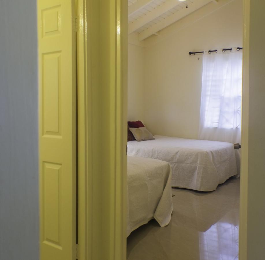 N2N Suites - Ochio Rios Vacation Home Очо-Риос Экстерьер фото